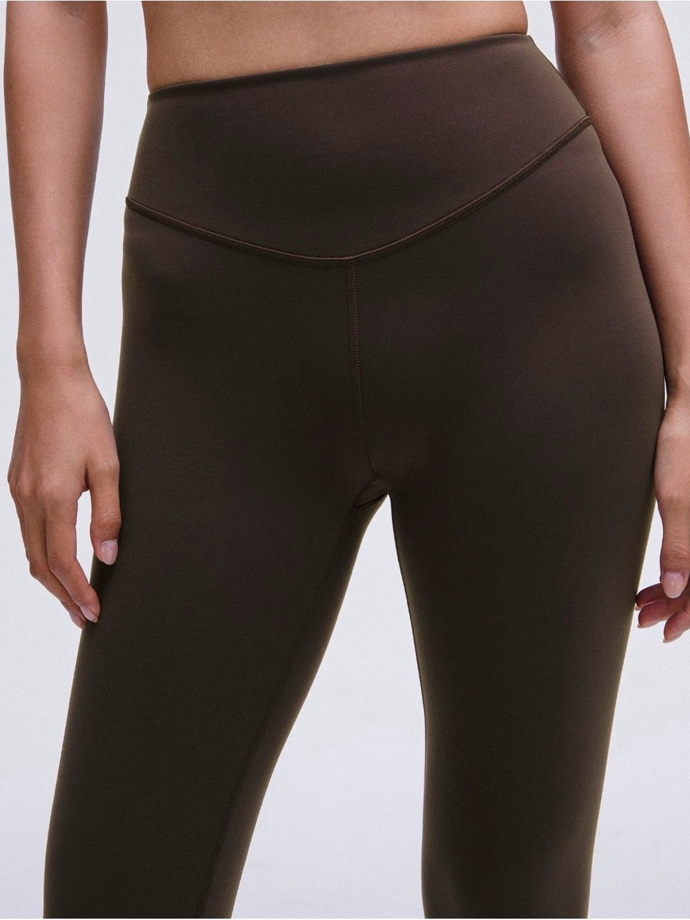 Lululemon Athletica - Wunder Under SmoothCover HR Tight 25” - Espresso, size 6 - Picture 4 of 10